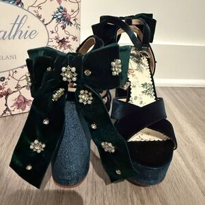 Never Worn Nicola Bathie X Antonio Melani Nina Bow Velvet Platform Heel